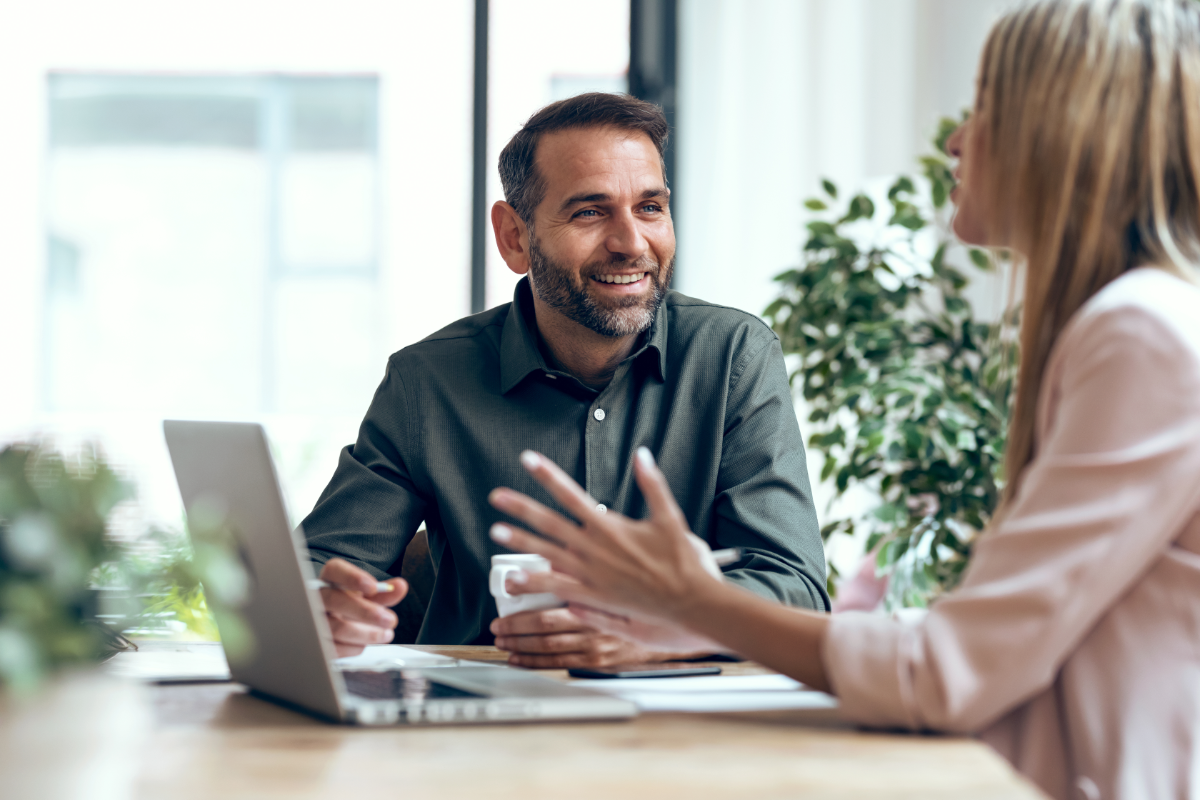 Business-employees-working-together-in-office_478175910